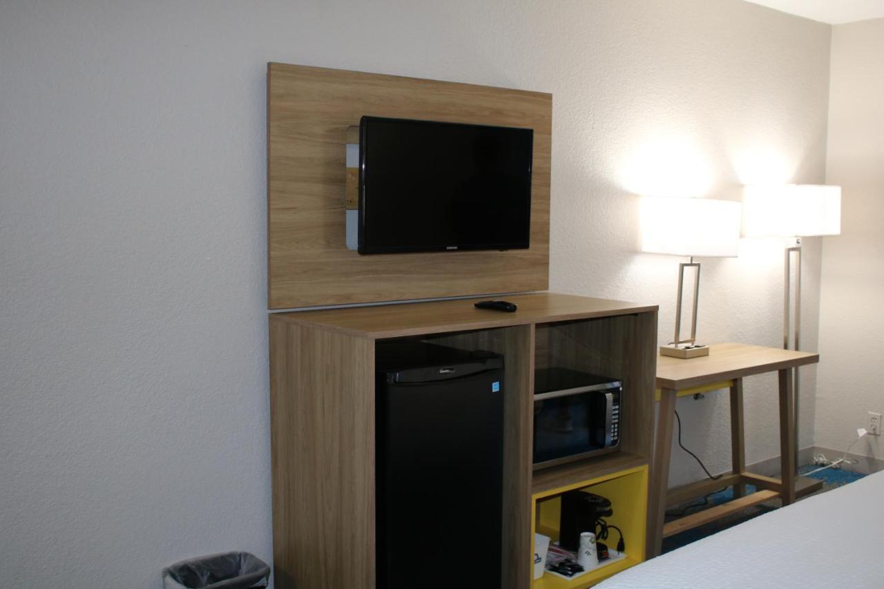 Days Inn By Wyndham Waco University Area Luaran gambar
