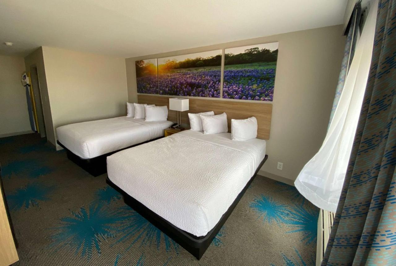 Days Inn By Wyndham Waco University Area Luaran gambar