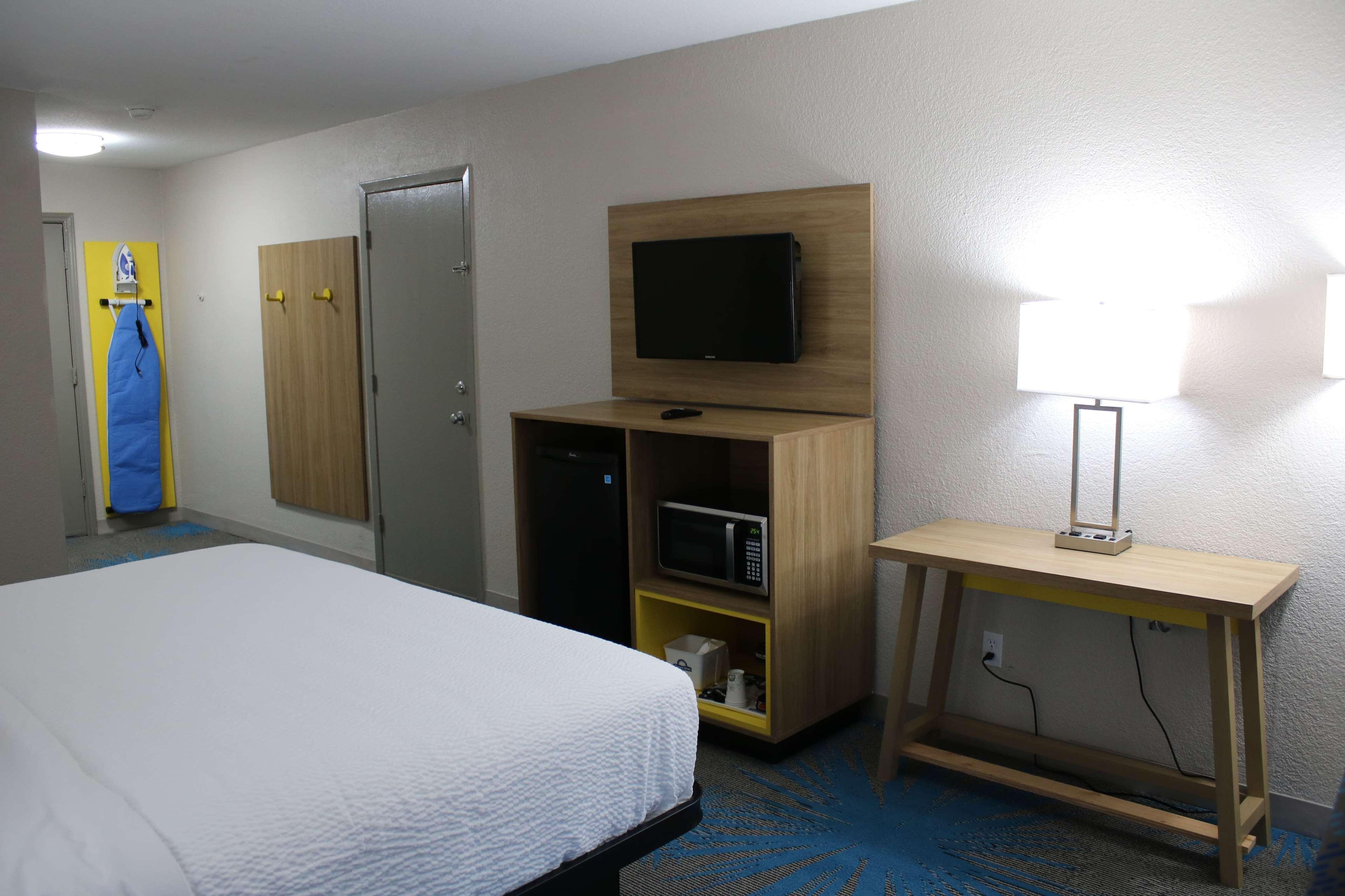 Days Inn By Wyndham Waco University Area Luaran gambar