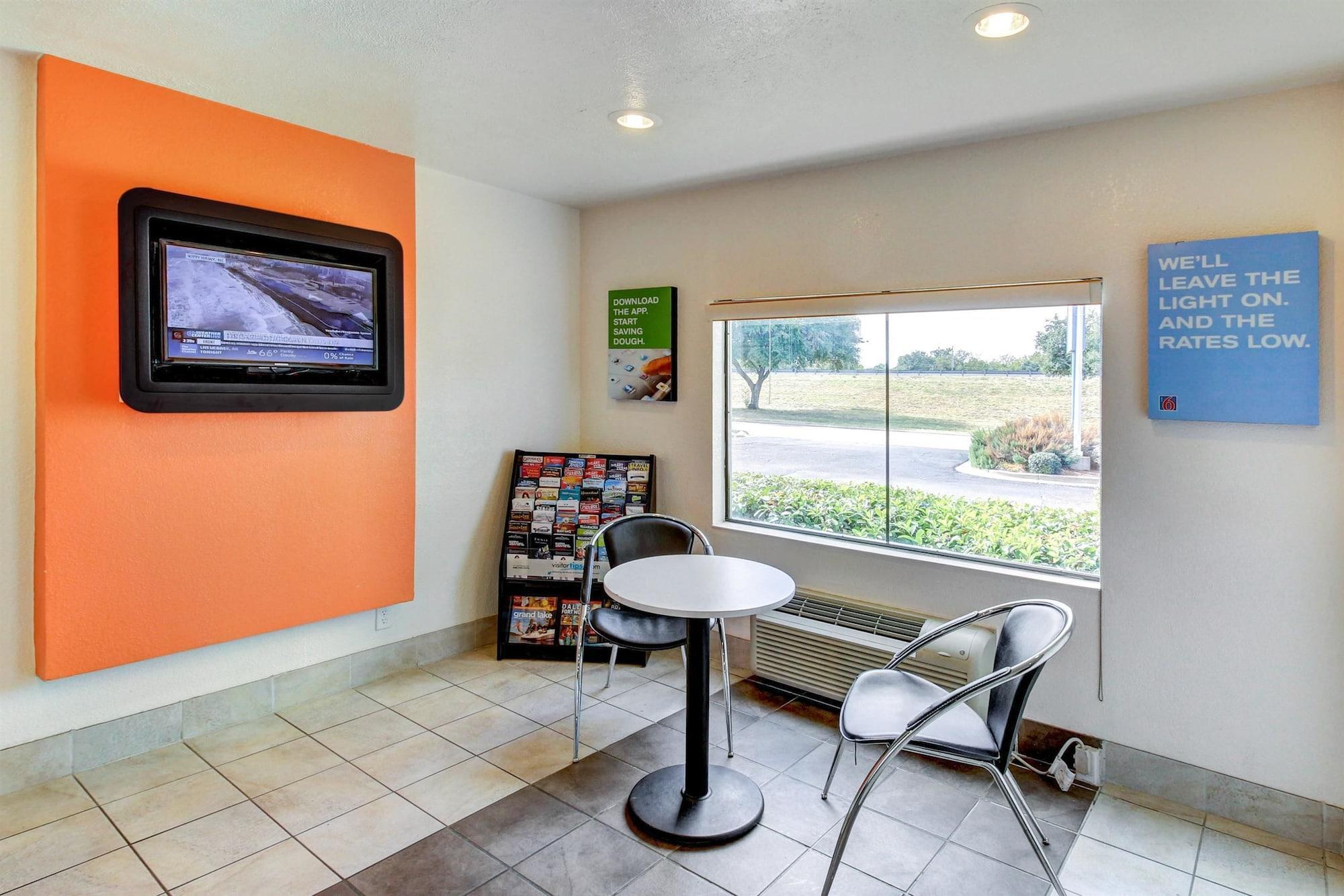 Days Inn By Wyndham Waco University Area Luaran gambar